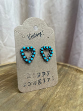 Load image into Gallery viewer, Vintage Turquoise Heart Earrings
