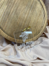 Load image into Gallery viewer, Cool Mom&#39;s Club Keychain
